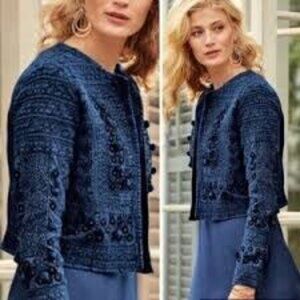 Neiman Marcus Navy Blue Embroidered Cropped Blazer